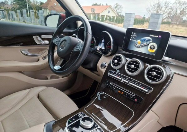 Mercedes-Benz GLC cena 143000 przebieg: 111000, rok produkcji 2019 z Drawsko Pomorskie małe 742